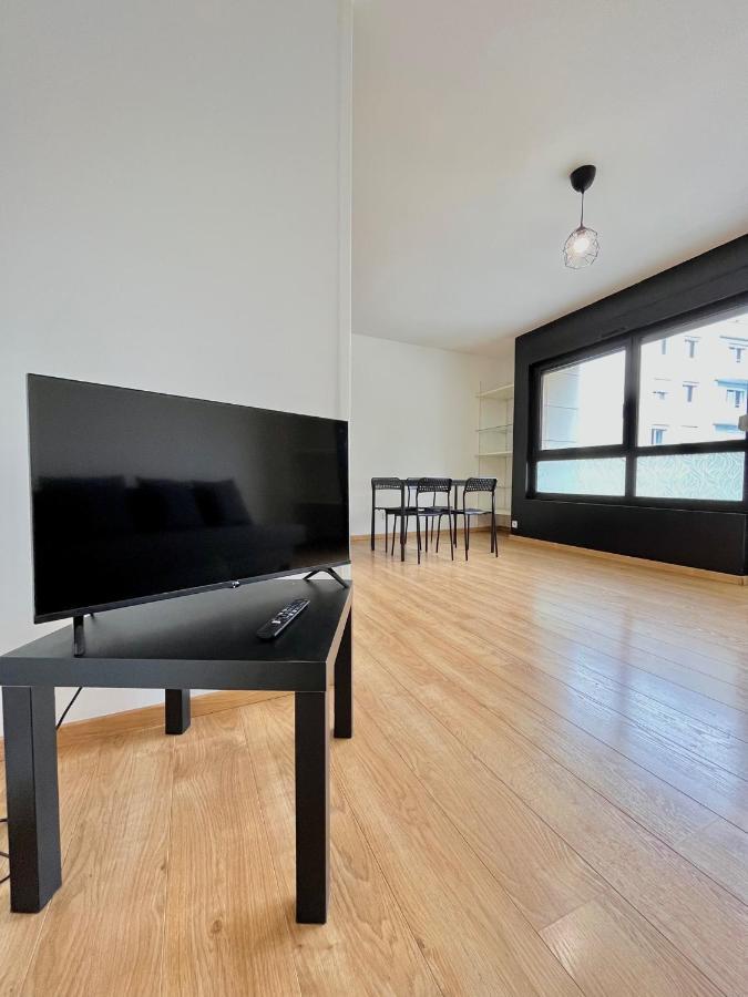 Ponsardin- Appartement Avec Balcon Et Parking แร็งส์ ภายนอก รูปภาพ