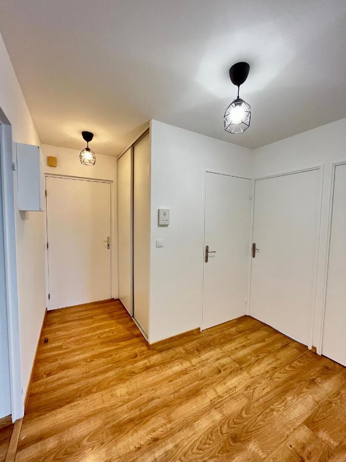 Ponsardin- Appartement Avec Balcon Et Parking แร็งส์ ภายนอก รูปภาพ